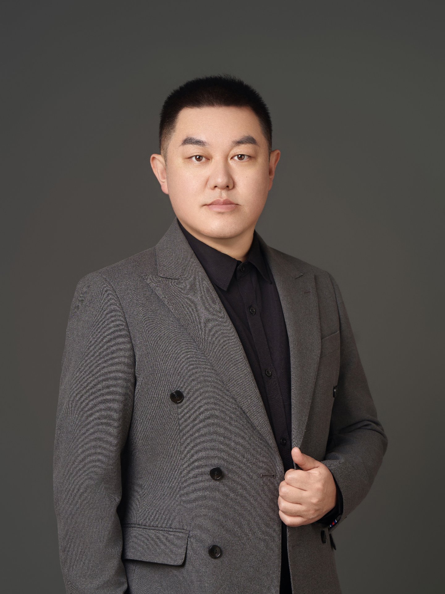 刘思源