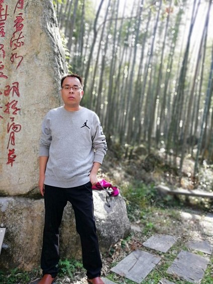 黄仁辉