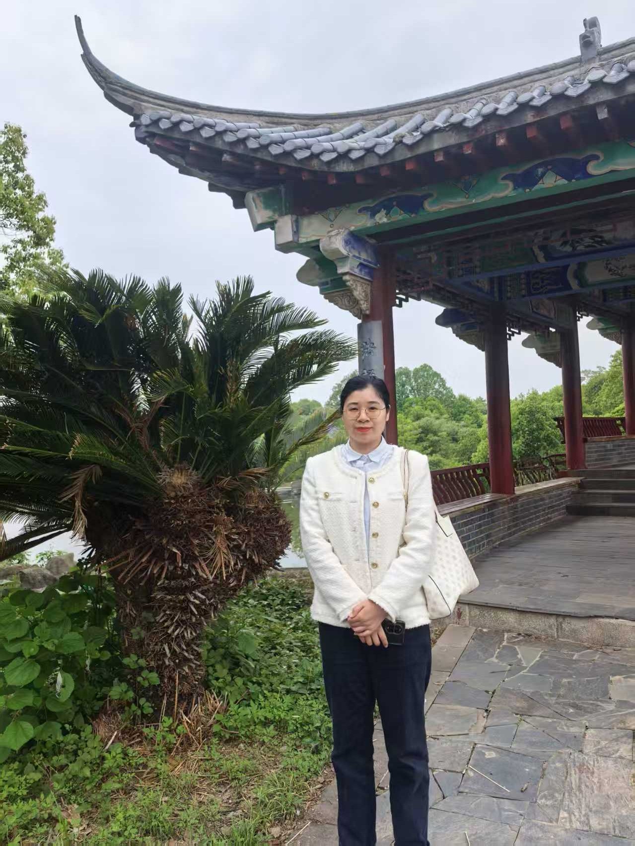 俞芳珍